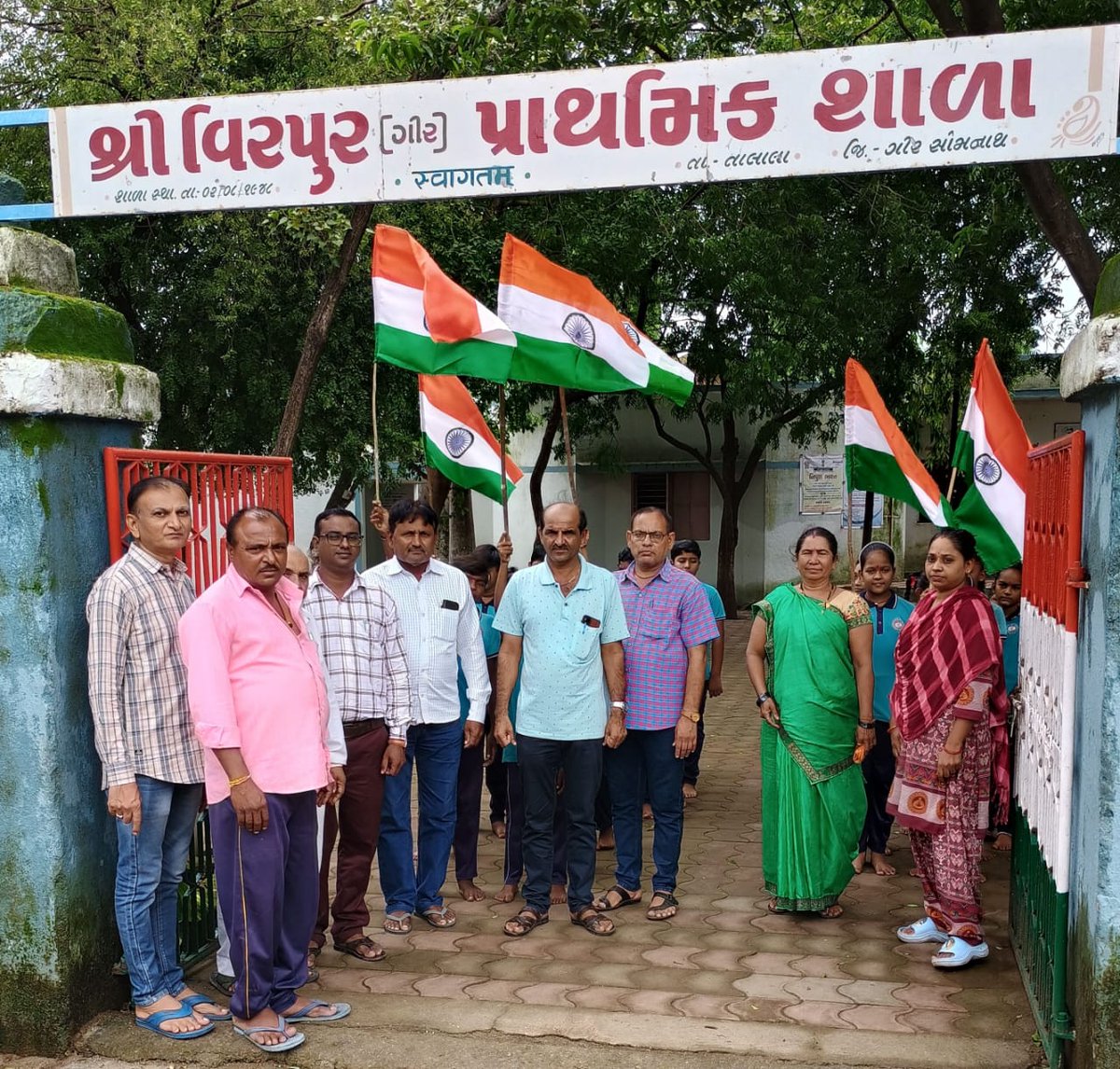 આજરોજ તાલાળા તાલુકાના હડમતીયા ગામે સામુહિક સફાઈ તથા વીરપુર ગામે ઘર ઘર તિરંગા અંતર્ગત તિરંગા યાત્રાનું આયોજન કરવામાં આવ્યું....
<a href="/CMOGuj/">CMO Gujarat</a> 
<a href="/collectorgirsom/">Collector Gir Somnath</a> 
<a href="/DdoGirsomnath/">District panchayat Gir Somnath</a> 
<a href="/GRTMM1/">ગુજરાત રાજ્ય તલાટી મંત્રી મહામંડળ (OFFICIAL)</a> 
<a href="/girsomnathtcm/">ગીર સોમનાથ જિલ્લા ત.ક.મ મહામંડળ</a>