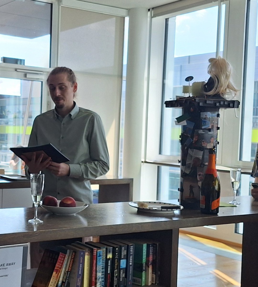 Congratulations to @MaxGeismann on a fantastic PhD defense on #MINFLUX implementations, first one of our Lab!
Thanks to Jörg Enderlein, <a href="/huserlab/">Thomas Huser</a>, and Alexander Jesacher for being examiners.