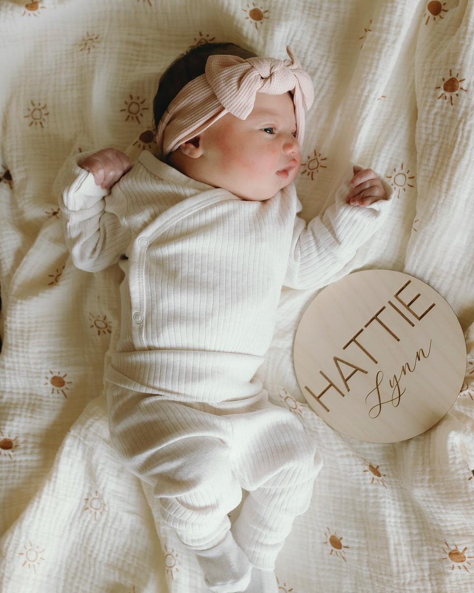 TannerHilbrands's tweet photo. We welcomed a beautiful baby girl into our lives on Tuesday night. Hattie Lynn Hilbrands. Our lives have been changed for the better! We are so excited to be parents. Mom and baby are healthy. Thanks for all your prayers on this journey. https://t.co/0zQTDFfQSi