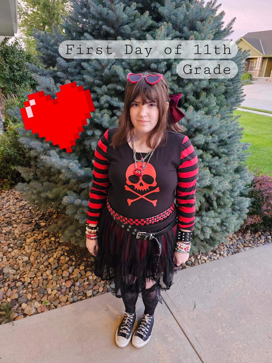 jodimasters's tweet image. Not sure how, but it's time for school again!!
First day of her junior year 💀
Love this rockstar soooo much!!