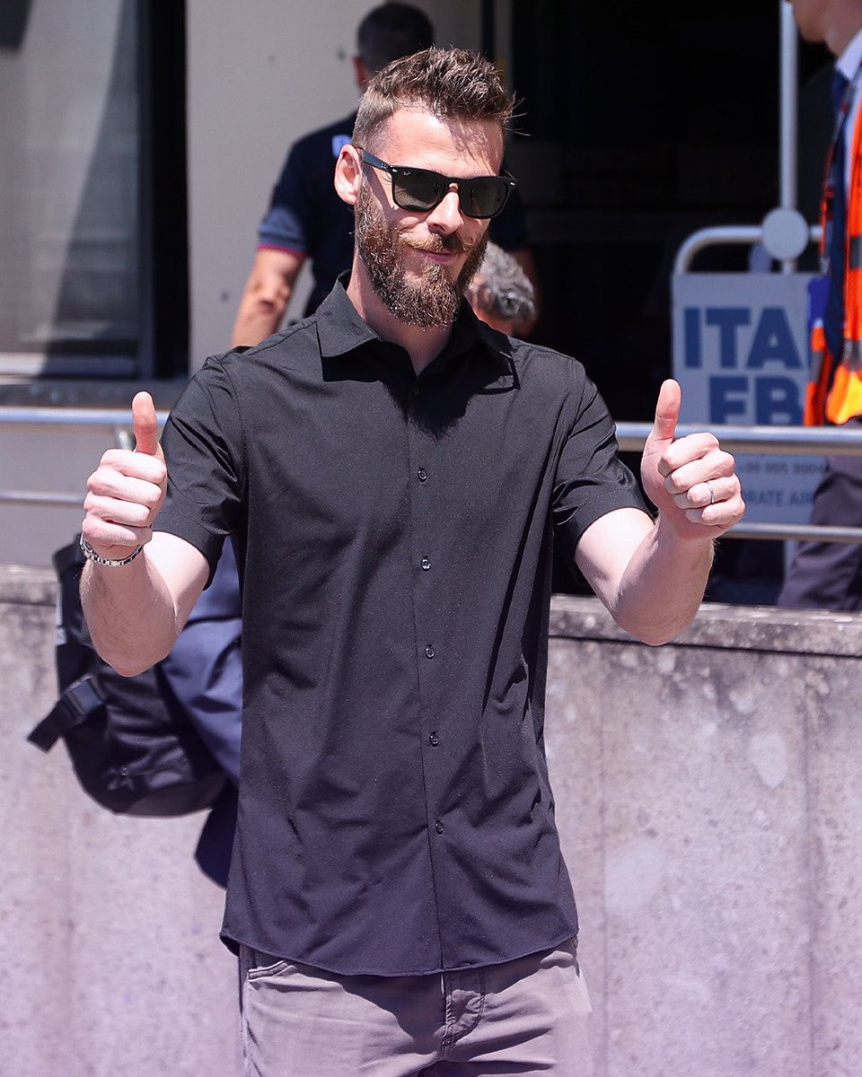 💜🛬 David de Gea, just landed in Florence to sign in as new Fiorentina player.

He’s back! 🇪🇸