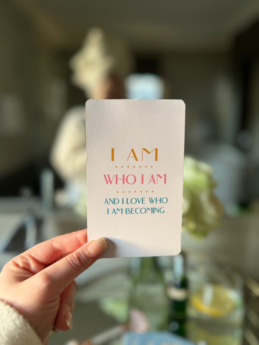 MosalakaeM's tweet photo. My life is full of various places that need nurturing, and I wouldn’t have it any other way. Today is a reminder that to continue nurturing others, I must also nurture myself. Today’s mantra: 'Deep hydration and self-care.' 🤍 Happy Women’s Day ✨ https://t.co/u7WrRsC3fw