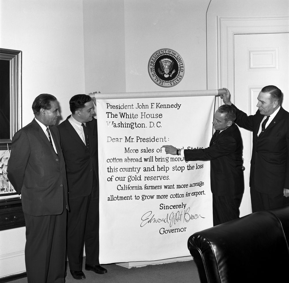 WDDAAPI's tweet image. #SouthAsianHeritageMonth Spotlight: Dalip Singh Saund
Made history as the first Asian American, Indian American, and Sikh elected to Congress. A champion of civil rights and immigrant rights, he dedicated his life to justice and equality in the US