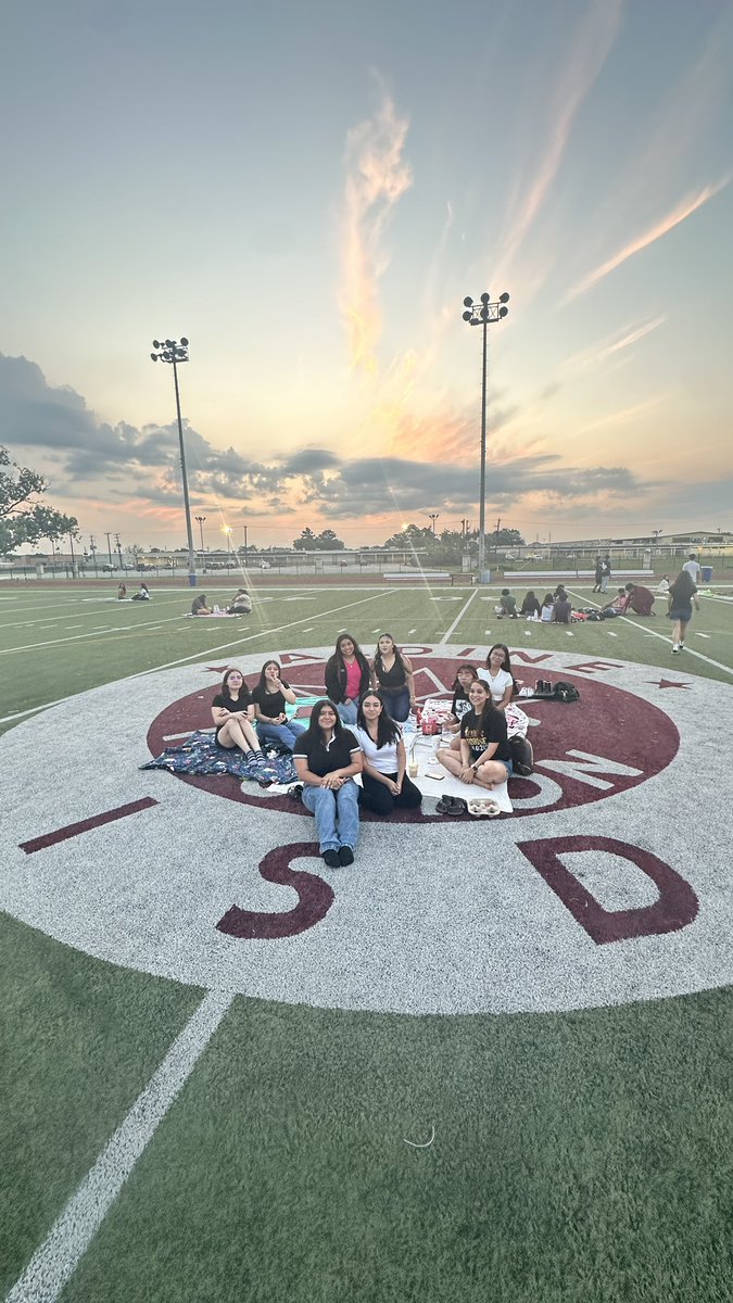 Lulu DeAnda tweet media