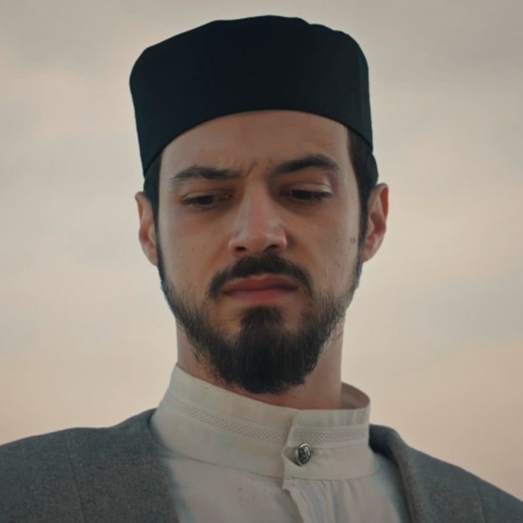pufffy___'s tweet photo. İnsanlar benimle konuşurken niye bu kadar çekiniyor cart curt dedikten sonra gün içinde benim eşi benzeri olmayan sıfatlar https://t.co/XT7wOchIX6
