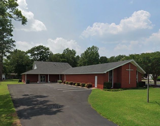 ARPMagazine's tweet photo. Fun Fact Friday! Last week was First ARP Statesville in NC. Can you name this church? Joined the Presbytery in 1986 from the PCUSA. Always been a smaller congregation. #ARPchurch https://t.co/gzDOaWV3aM