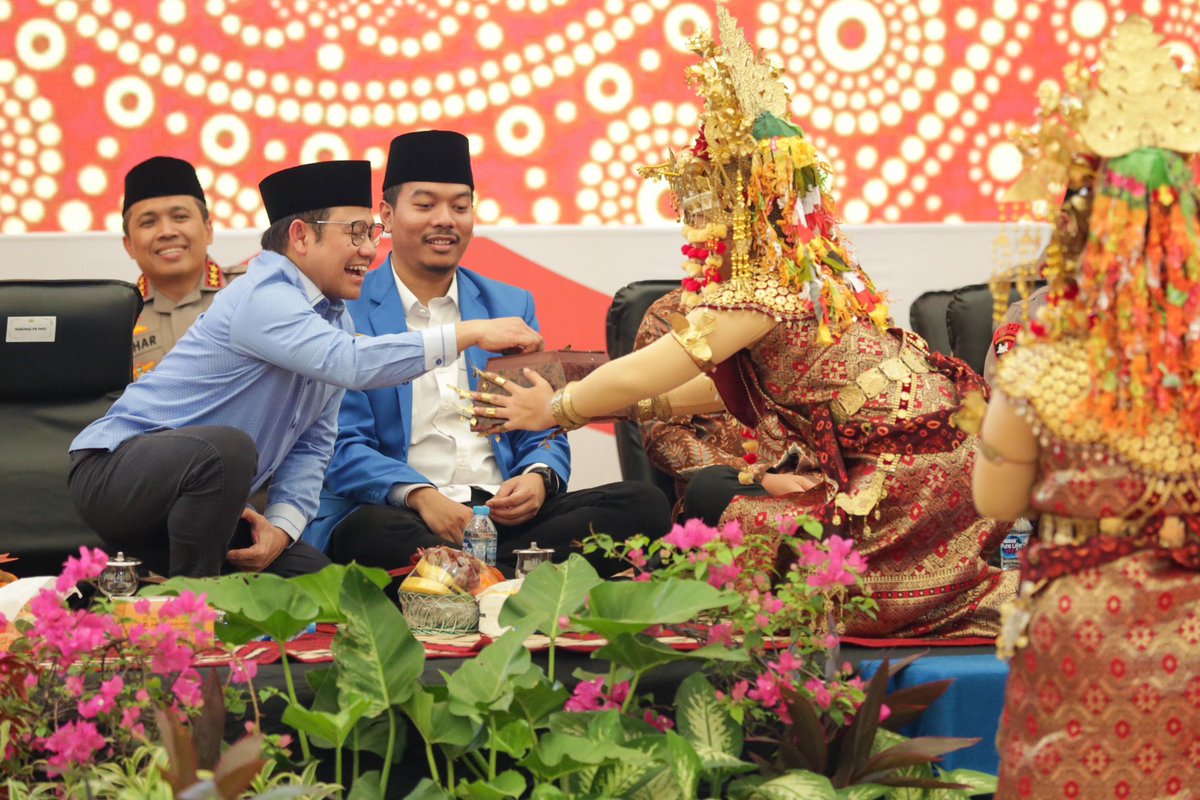 cakimiNOW's tweet photo. Kongres PMII Palembang
Selamat kepada semua sahabat seperjuangan.
Bergeraklah terus ! https://t.co/2N6edy2T5O