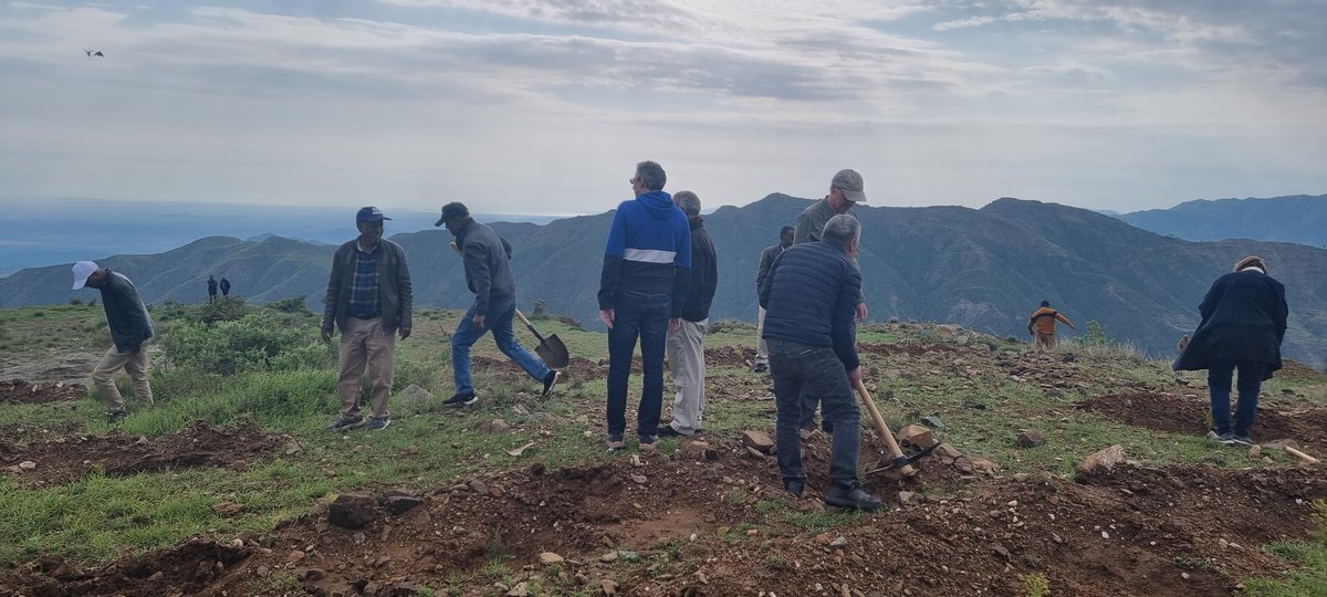 The Embassy organised a tree plantation event today in which one hundred seedlings were planted. Hon'ble Minister of Land, Water and Environment of Eritrea, H.E. Mr. Tesfai Ghebreselassie, and members of the diplomatic corps were among those who participated. #Plant4Mother