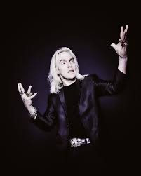 EdinburghEye's tweet image. John Robertson 
The Human Hurricane 
Counting House Ballroom
8:20pm

Improvised crowd work but this is not your average Tik Tok compere. Robertson is somehow both utterly unpredictable and the safest pair of hands at the same time.

⭐️⭐️⭐️⭐️1/2
@Robbotron