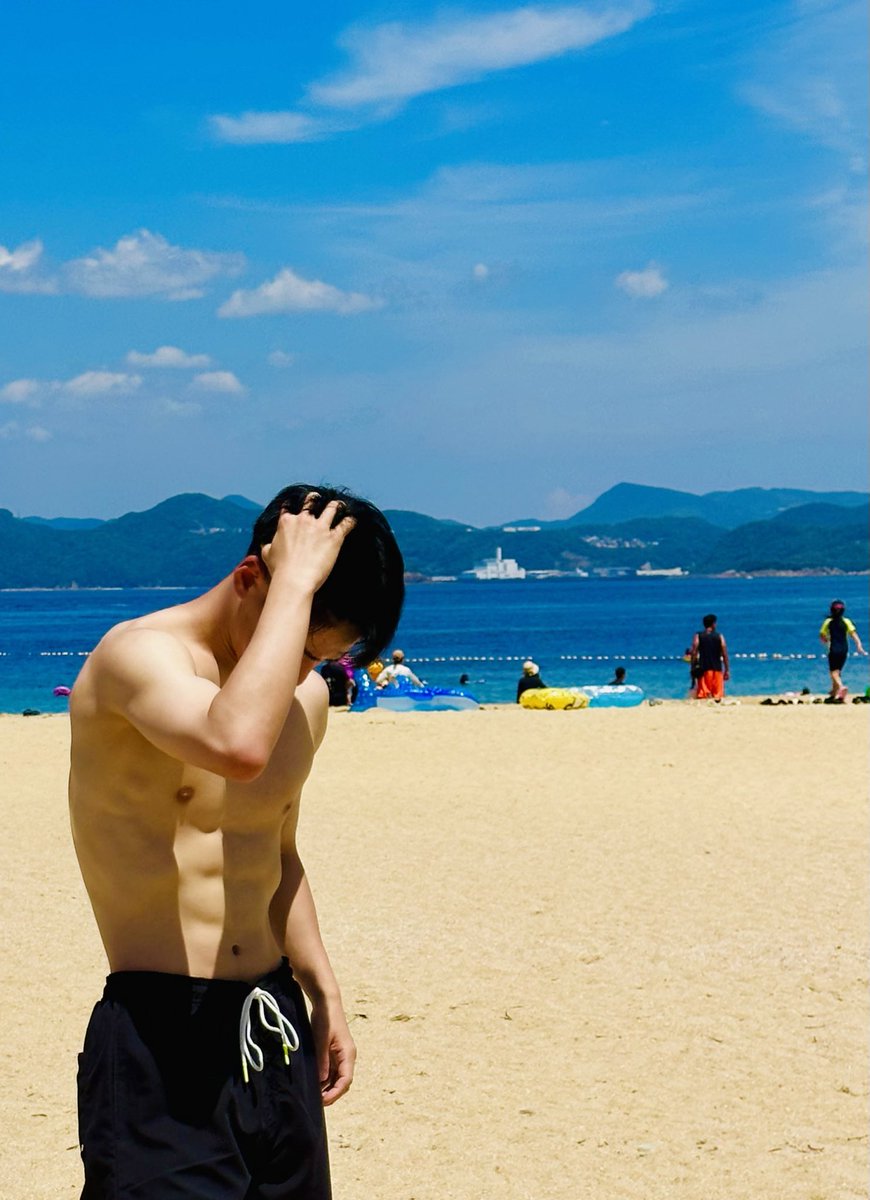 typeR_L's tweet photo. 海🏖
久しぶりに泳いだ https://t.co/146YnEL8OE