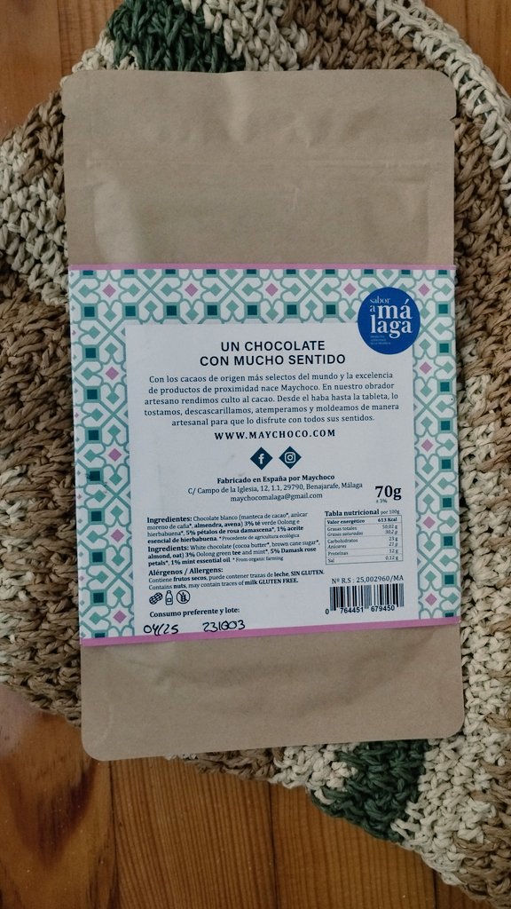 🍫Hoy va a caer este chocolate de <a href="/Maychoco_/">Maychoco</a> Una delicia. Vegano. Hecho en #Málaga Desconozco si tiene algún premio. Se lo daría yo. #lareinadelmango es Mayte Sánchez. Tiene tabletas con cacao de origen y otras con recetas muy buenas.