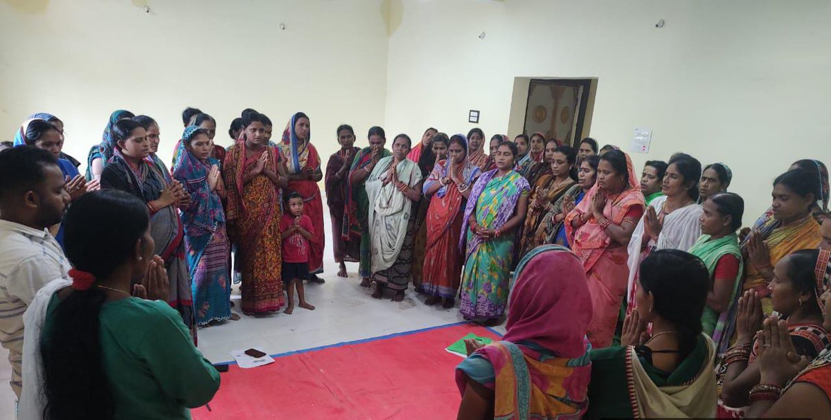 YCDAOdisha's tweet photo. 🚜 Exciting developments in Bolangir! The APC project is partnering with local farmers to double their income through innovative interventions. Stay tuned for updates on this journey toward sustainable growth! 🌾 #APCProject #Bolangir #Farmers #Agriculture https://t.co/Bjn1Zu4jLa