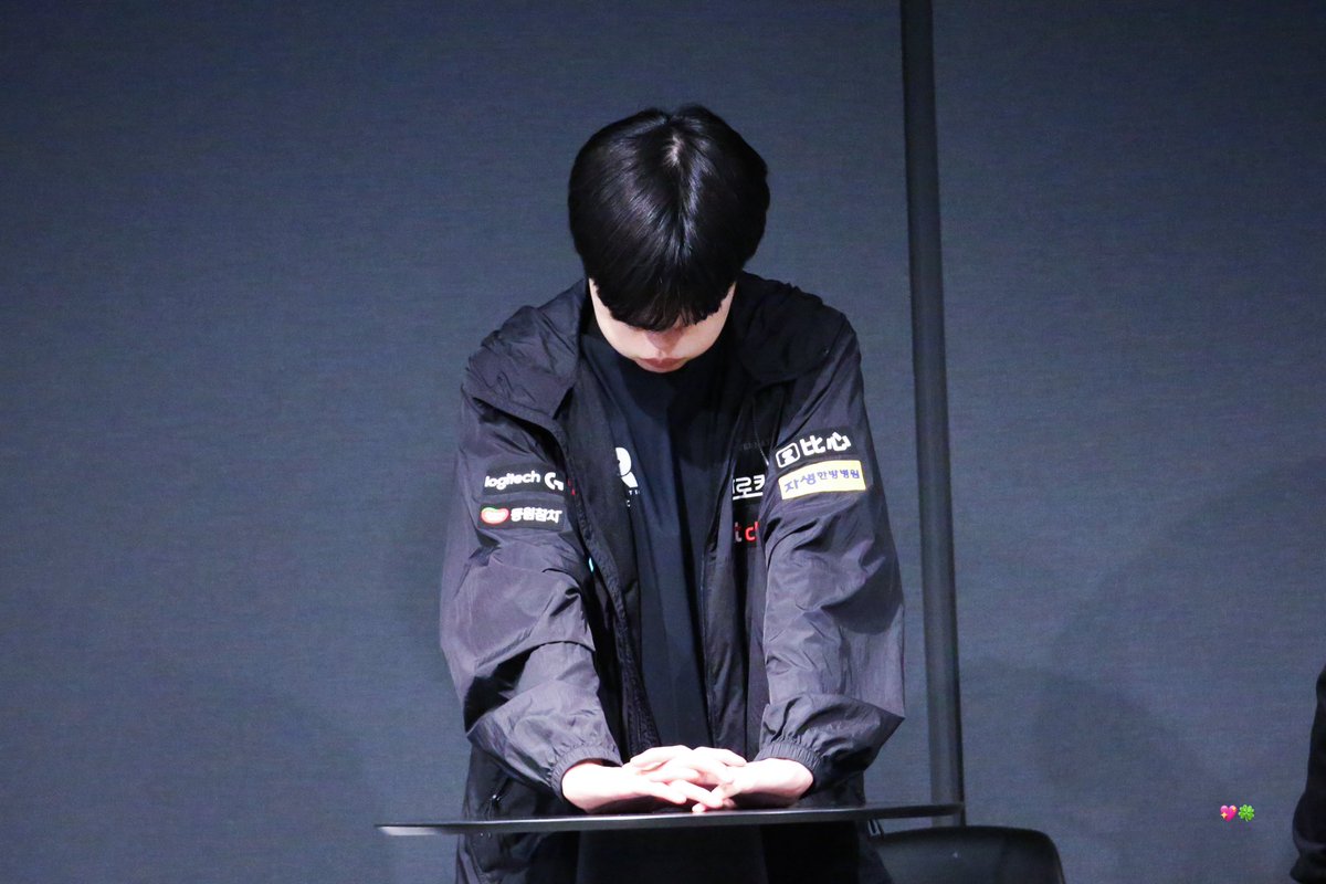 240809 

알파카짱 고생했어!! 🫳🏻

#데프트 #DEFT