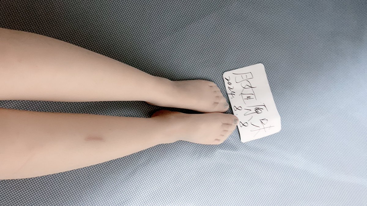 can_wei42877's tweet photo. 在职OL，日常原味酸臭丝袜，骚内。有需要的宝联系。电报群https://t.co/PjZJ8jgqHx  #原味 #丝袜 #黑丝 #臭脚 #足交 #臭袜子 https://t.co/rwftrtWQWi