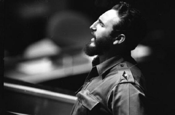 #FidelPorSiempre: "Queremos un mundo sin hegemonismos, sin armas nucleares, sin intervencionismos, sin racismo, sin odios nacionales ni religiosos, sin ultrajes a la soberanía de ningún país, con respeto a la independencia y a la libre determinación de los pueblos (...)"