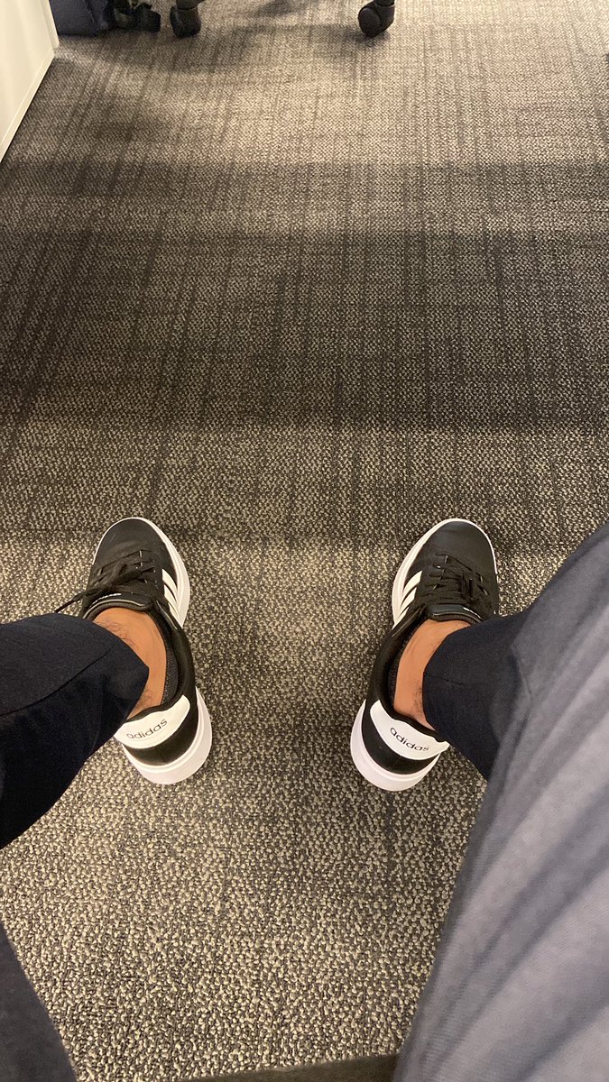06monteiroo's tweet photo. Deus é foda, quando vc pensa que nada vai acontecer com você aí que ele age, até uns tempo atrás tava me matando de pegar peso só trampo pesado e hoje estou na segunda maior empresa do mundo na área de auditoria, confia no processo! 🧑🏽‍💻👊🏽 https://t.co/ThodbCUvtp