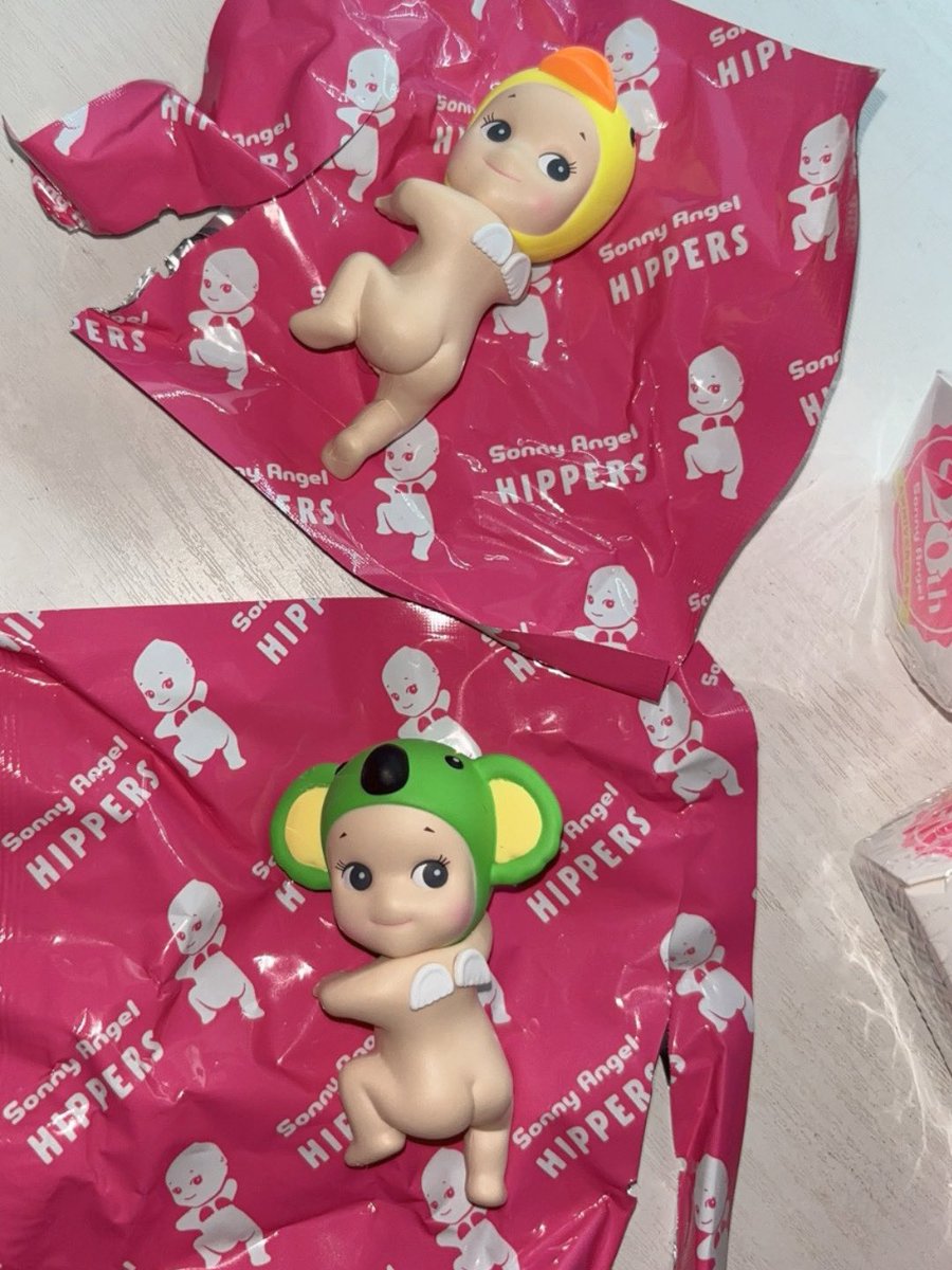 awrichyy's tweet photo. WTS SONGEL FRESHPUL! 
BEBEK = 220 BEFORE 🍊VID
KOALA =200 BEFORE 🍊 VID
TAKE ALL 400, BEFORE 🍊VID ! DEPOK, INA
#sonnyangel #WTS https://t.co/Gfva1cxRd5
