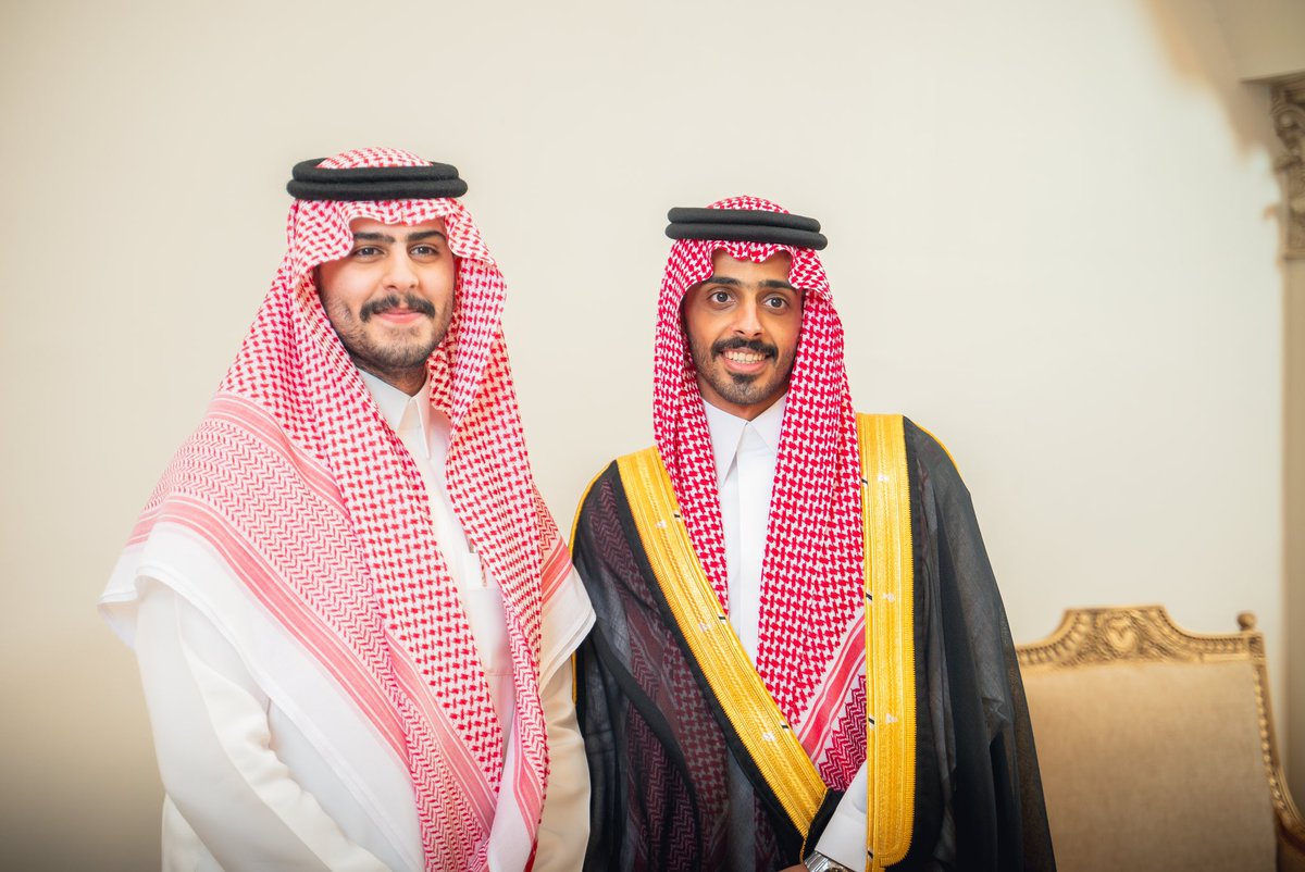 مجال الالعاب الاكترونيه عرفني على رجال ونعم الرجال رغم انقطاع بعضهم واختلاف توجه بعضهم الا انه لازال الاحترام والتقدير موجود، الله لا يهينكم جميع على حضوركم احياء يوم زواج لا ينسى ، واللي اعتذر عن الحضور عذره معه وما دخلني شك في معزته وغلاته ❤️❤️❤️