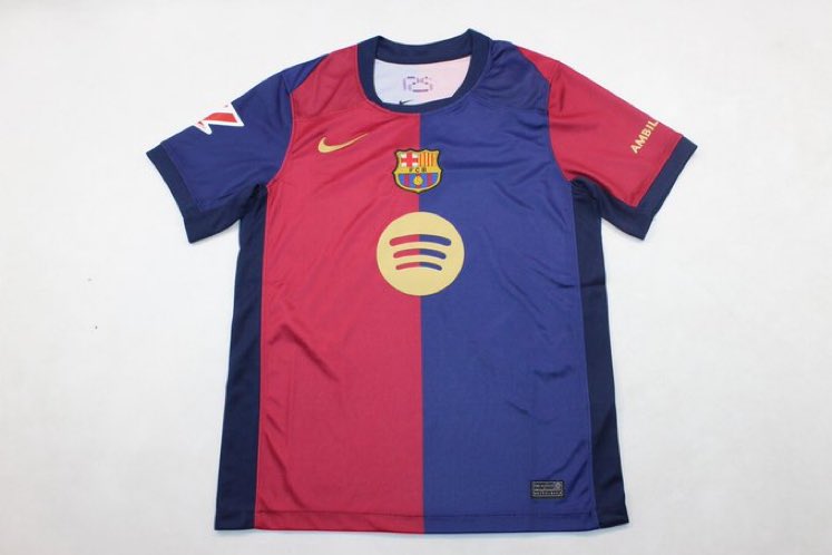 SrtaLexus23's tweet photo. 🚨SORTEO de la nueva camiseta del Barça. Requisitos para participar:

- Seguir a @infutcamicracks y @SrtaLexus23
- RT este tweet

📢 El ganador se anunciar�� el 13 de agosto.

⭐️ Además tenéis un descuento en la web de Camicracks con el código “LEXUS” https://t.co/P5H9rcPSUu