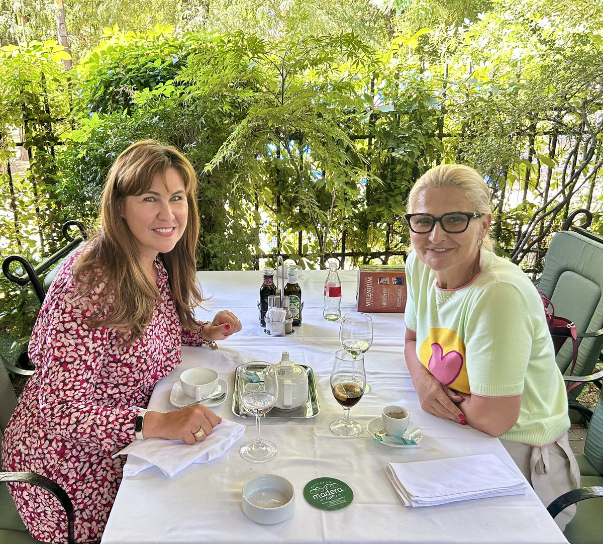 Swedish Ambassador to Serbia and to Montenegro (@sweambbelgrade) on Twitter photo Hvala draga #TanjaMisčević <a href="/MINEIsrb/">Ministarstvo za EI</a> na tri godine odlične saradnje i druženja! Želim vam sve najbolje na putu Srbije ka EU 🇪🇺 Hvala draga #TanjaMisčević <a href="/MINEIsrb/">Ministarstvo za EI</a> na tri godine odlične saradnje i druženja! Želim vam sve najbolje na putu Srbije ka EU 🇪🇺