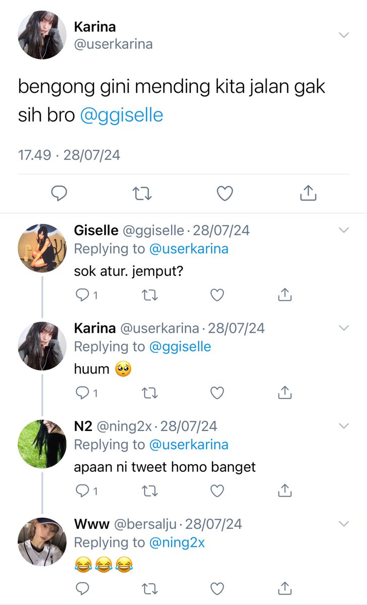 outoftimed's tweet photo. kariselle and their never-ending gymbros situationship https://t.co/uc2wHVr7jo