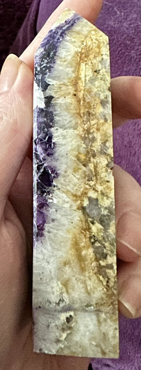 MoonChild_W333's tweet photo. Final #CrystalShowAndTell today is #OpaliszedFluroite from Mexico ๐ฒ๐ฝ @aaronmread @MrH1987 @Cosmic_Mystery0 @elvira63383 @SnowInTheAir @chrismp59 such a stunner and looks v much like #TiffanyStone enjoy have a blessed weekend all ๐ซถ๐ซถ๐ซถ๐ https://t.co/k0wXauiWfO