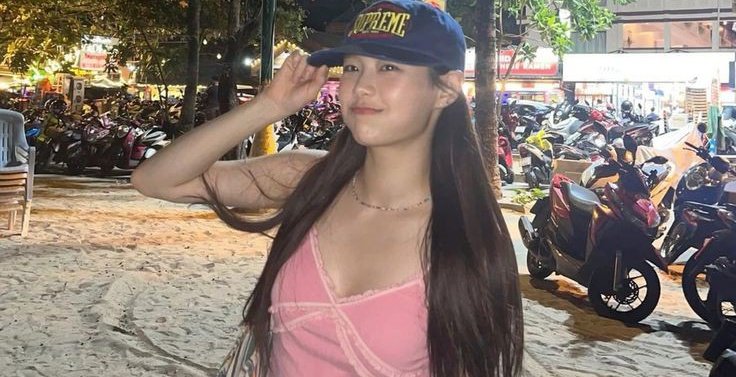 clauderidge's tweet image. ✮ : night rendezvous with momma to tagaytay.  💙