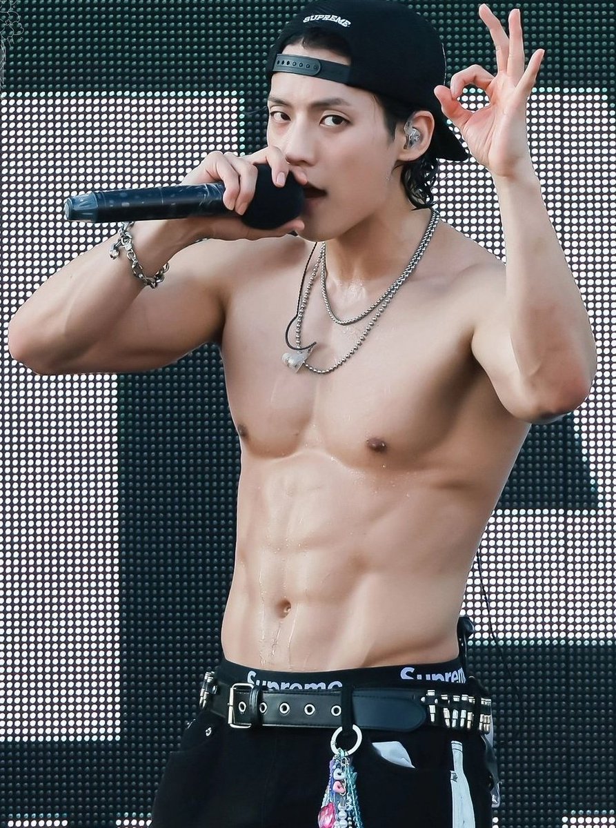 3215. Minhyuk (HUTA) / BTOB