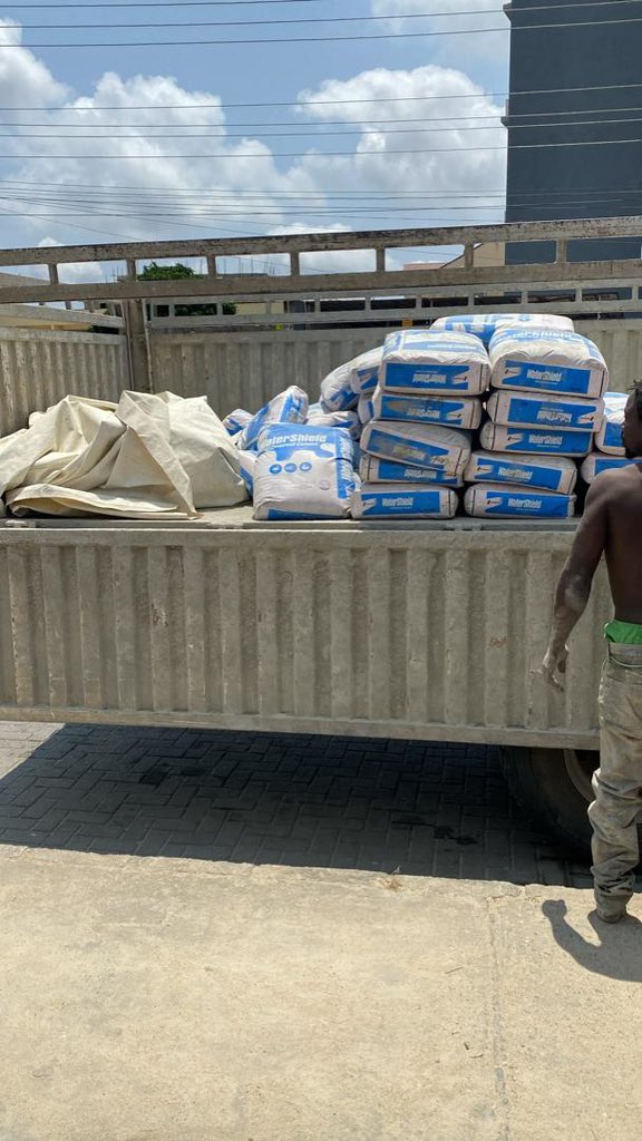 CutStruct's tweet image. Another day at Cutstruct delivering materials to our client site! 🧡 

#cutstruct #constructionmaterials