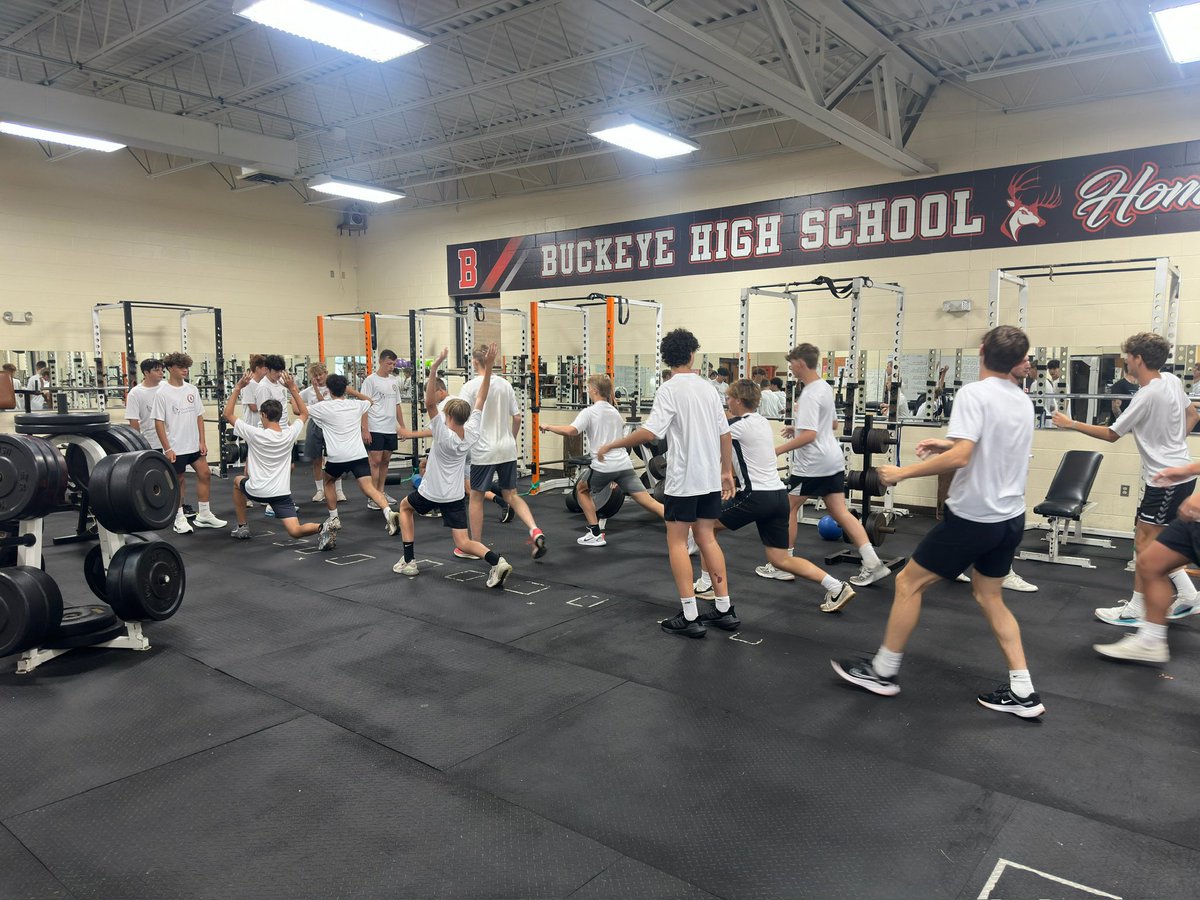 🏋️‍♂️LIFTING WITH COACH JAKE🏋️‍♂️

Great day of lifting with our ELITE Coach Jake💪🏼🦌

Improving everyday🦌⚽️

#WeAreBuckeye #BuckNation #BuckeyeProud
