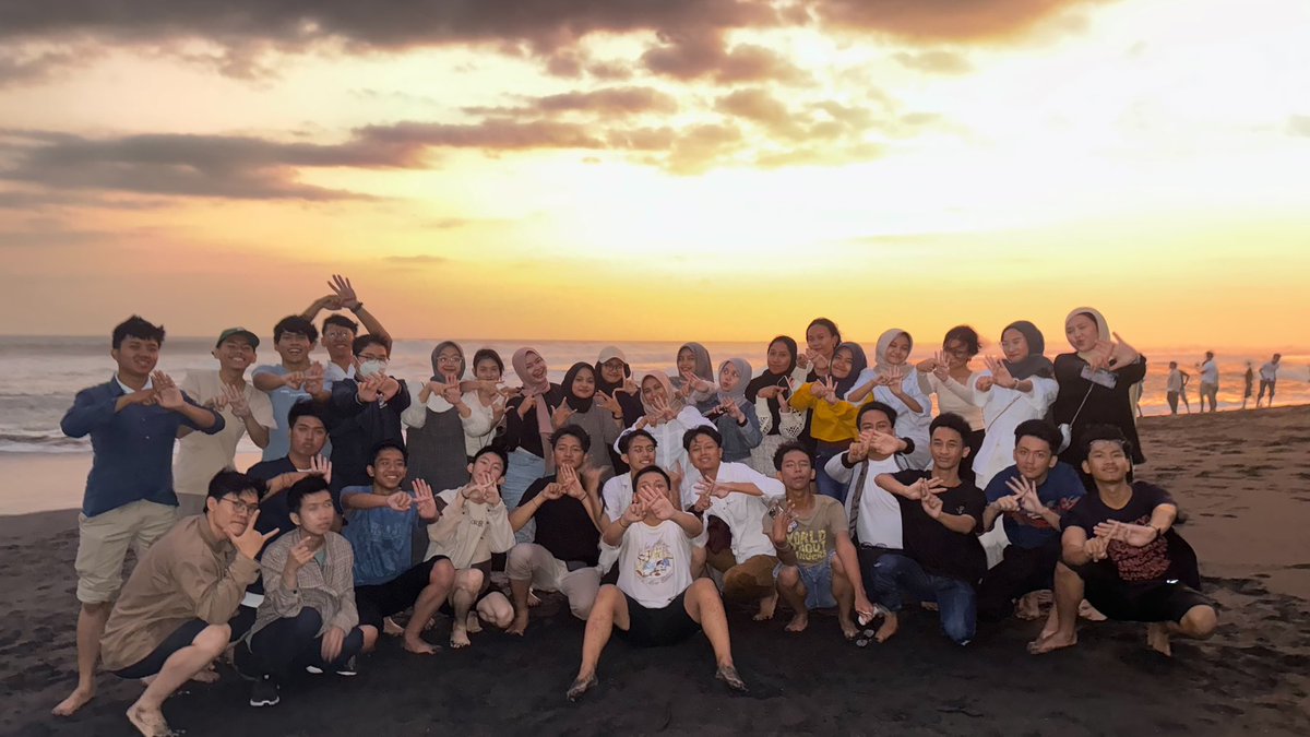 senjamentariic's tweet image. Soehardi Tjahjono 14 ni boss😎😎😎