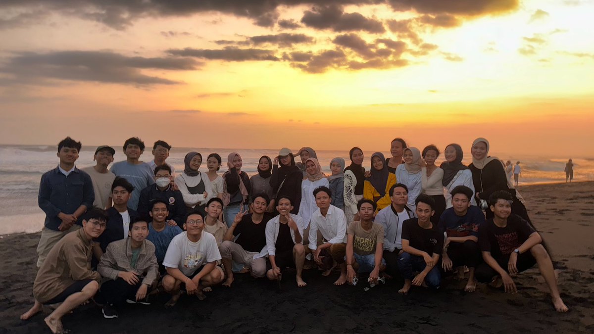 senjamentariic's tweet image. Soehardi Tjahjono 14 ni boss😎😎😎