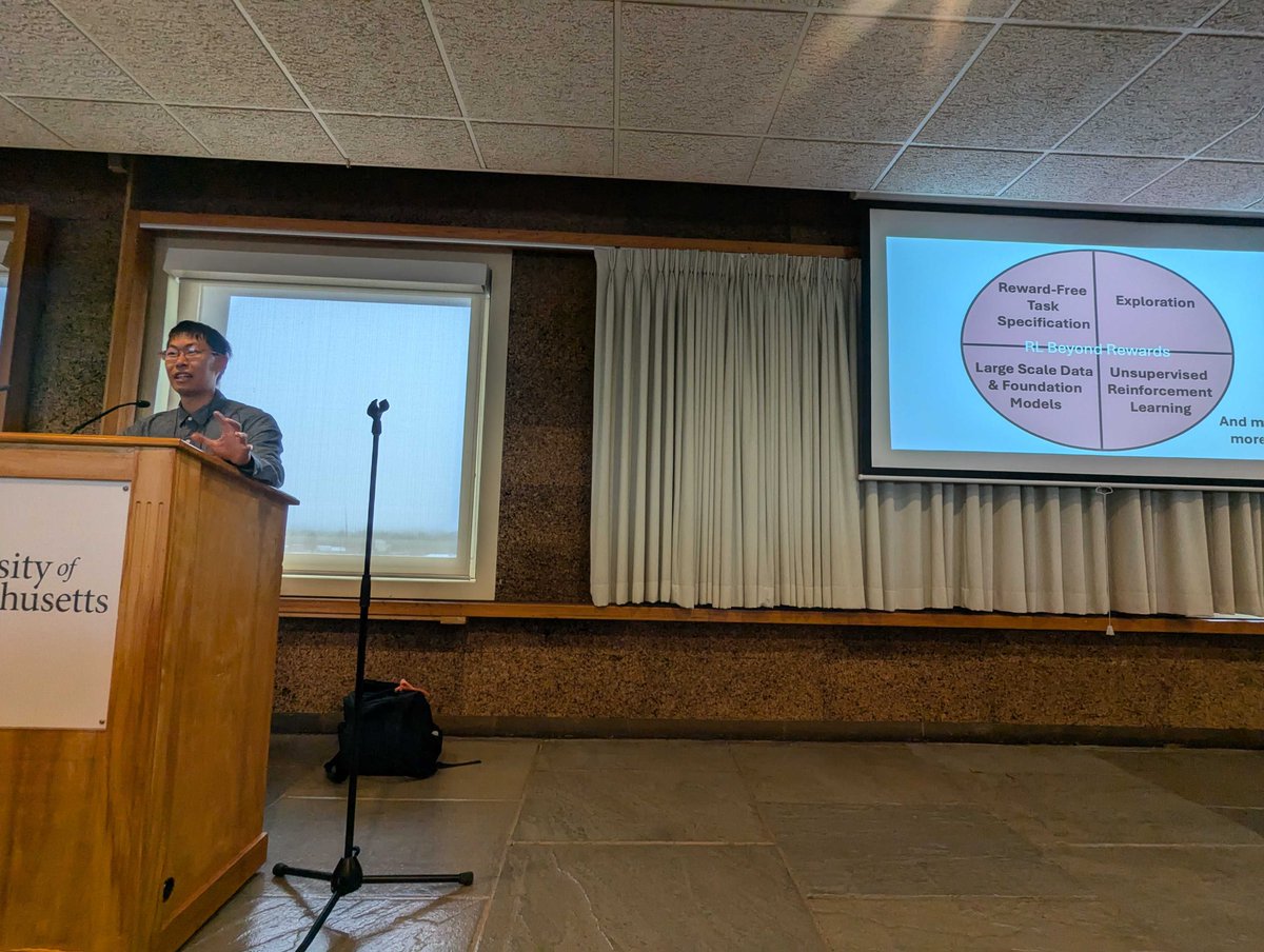 RLBRew_RLC's tweet image. The workshop is starting now at the Amherst room!