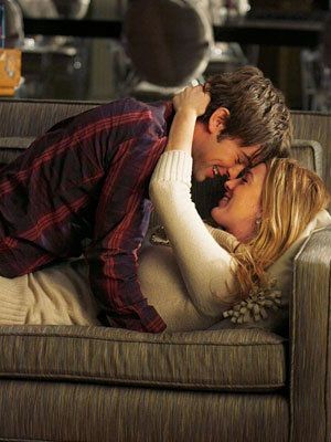Bi0197's tweet photo. nella mia mente serena non ha scelto e sposato quel cessume di dan ma ha avuto il suo happy ending con nate https://t.co/Z4cbWJtsGb