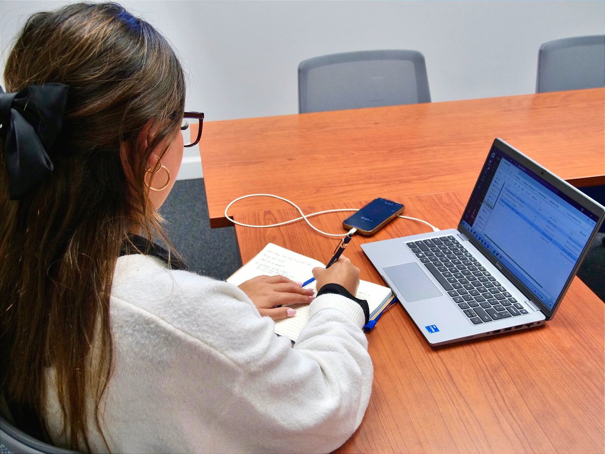 PayCargo's tweet image. PayCargo&apos;s innovation not only simplifies logistics payments but also prioritizes customer satisfaction. We value your experience and strive to make it seamless, secure, and stress-free. 

#PayCargo #SimplifiedLogistics #CustomerSatisfaction #SeamlessPayments #SecureLogistics