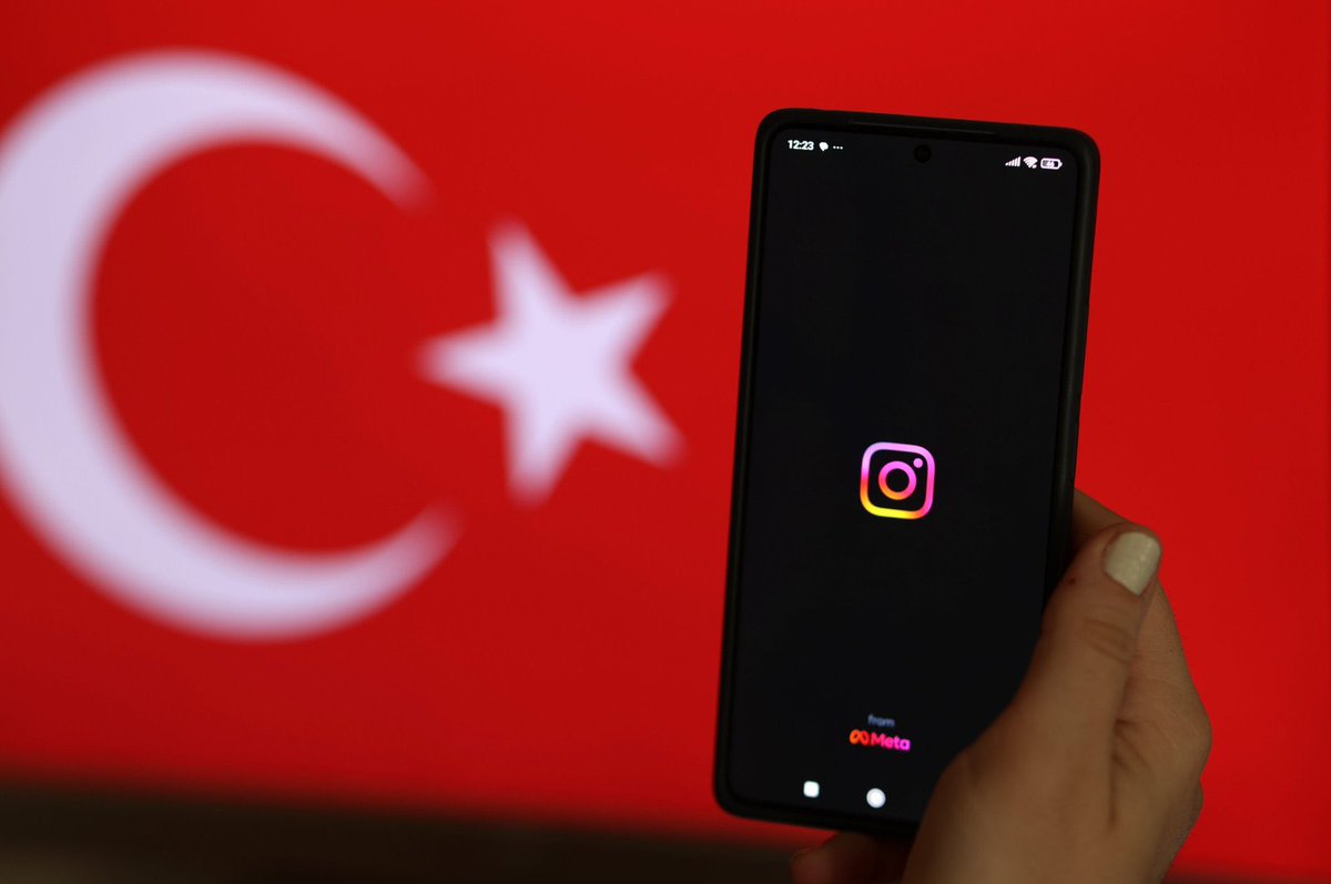 ahmettbalat's tweet photo. Ulaştırma ve Altyapı Bakanı Abdulkadir Uraloğlu'ndan Instagram açıklaması:

"Ufak ayrıntılar kaldı, açalım istiyoruz. Mutabık kalınırsa anında erişim açılacak."

Instagram her an açılabilir📌 https://t.co/Jg4cJQe0D3