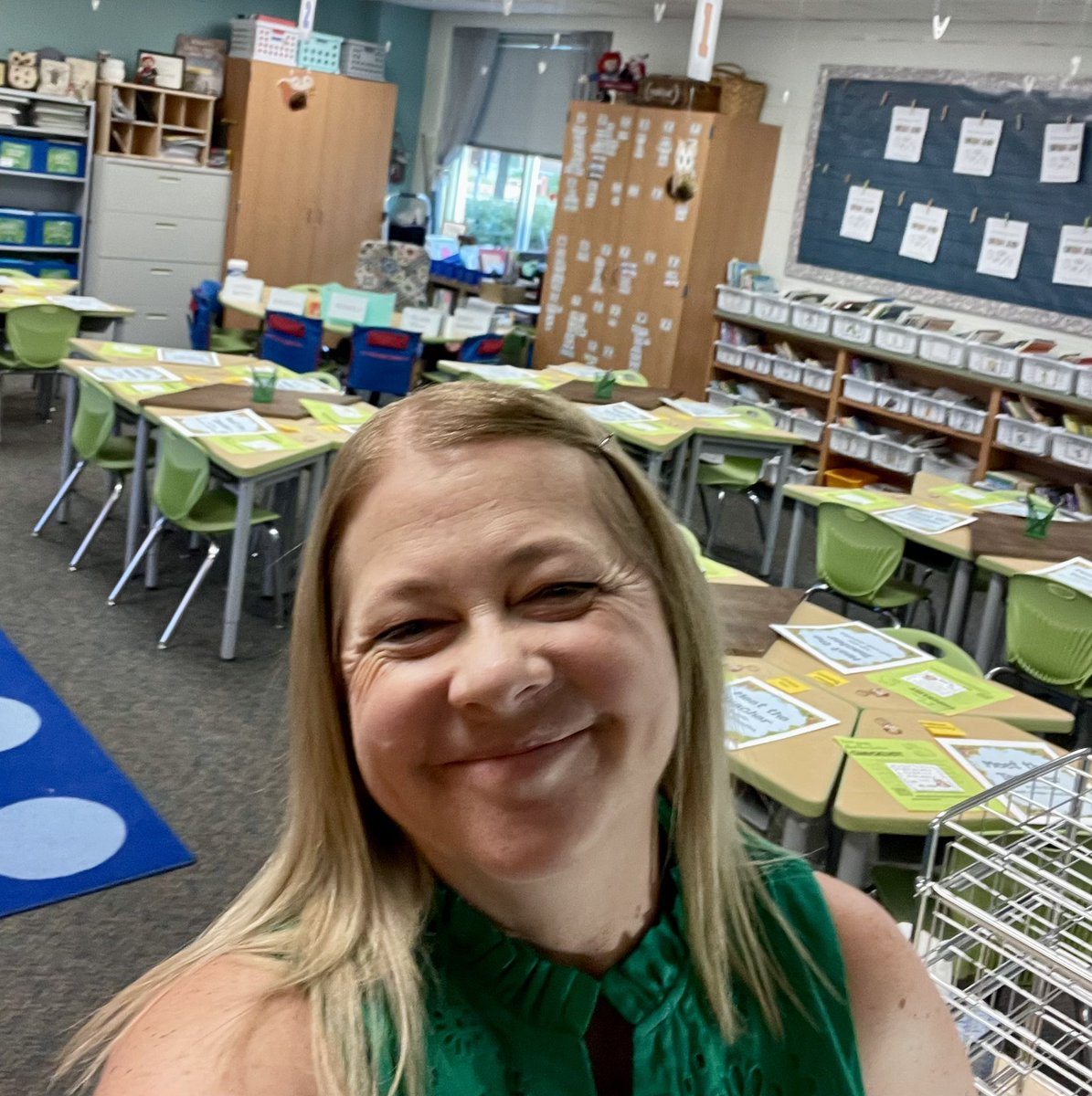 🐉🍎✏️It’s finally here!! I’m so excited to meet all of my 🦉 “smarties” 🦉today!! <a href="/WGESdragons/">Walnut Grove ES</a> <a href="/WGESPTO/">Walnut Grove Elementary PTO</a> #thegrove