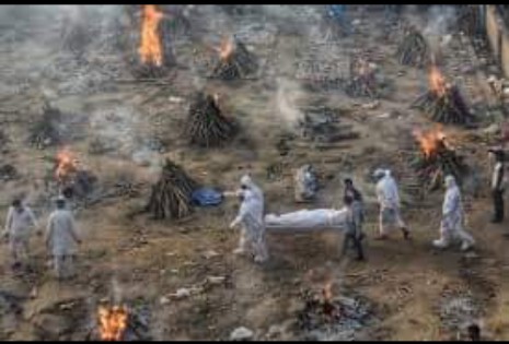 जब देश में विपदा आई तब योगी आदित्यनाथ जैसे लोग अपने बाप को कंधा तक नही देने गए अंध भक्तों को बांग्ला देश के हिंदू की फिक्र हो रही है