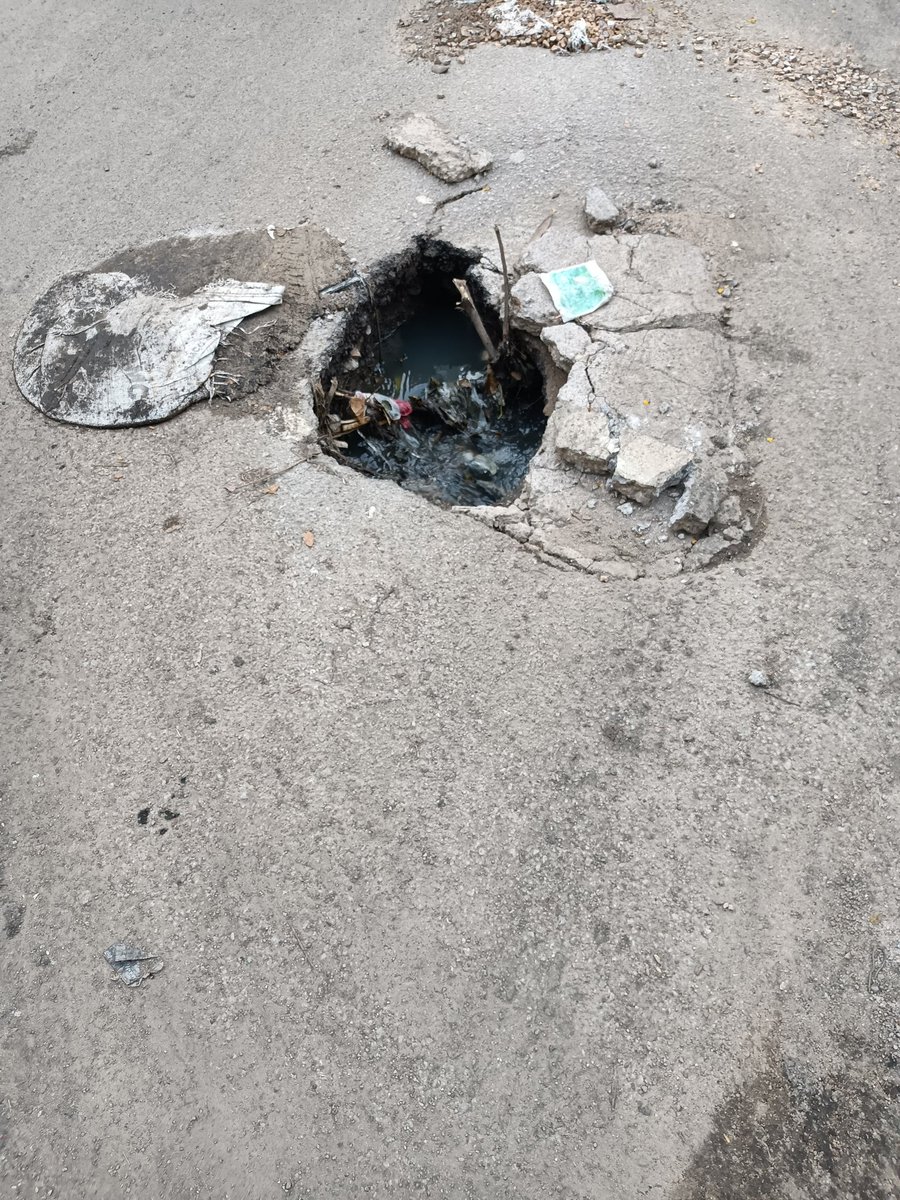 chandan95211's tweet photo. @GHMCOnline  @CommissionrGHMC  there has been a huge pothole in the center of HMT nagar nacharam street no-4 for 2 weeks now and no action from the municipality. There's a huge risk as there is no street light at that place and it is a very busy place. https://t.co/jWy5dcXHbc