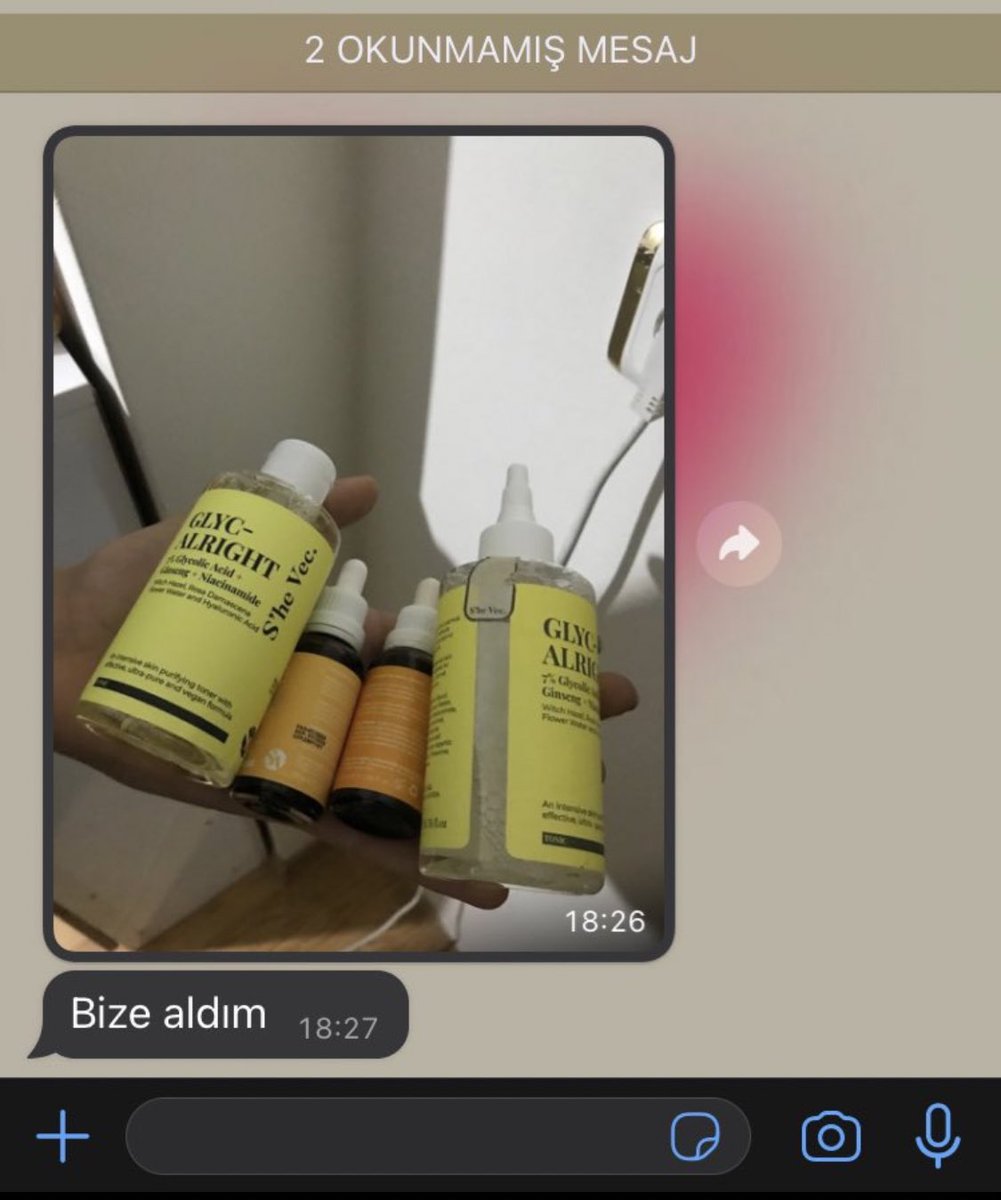 Merve4lkn's tweet photo. Ayakkabısını sildiği ıslak mendille yüzünü silen oğlanın son hal https://t.co/aiOjRLmcvk