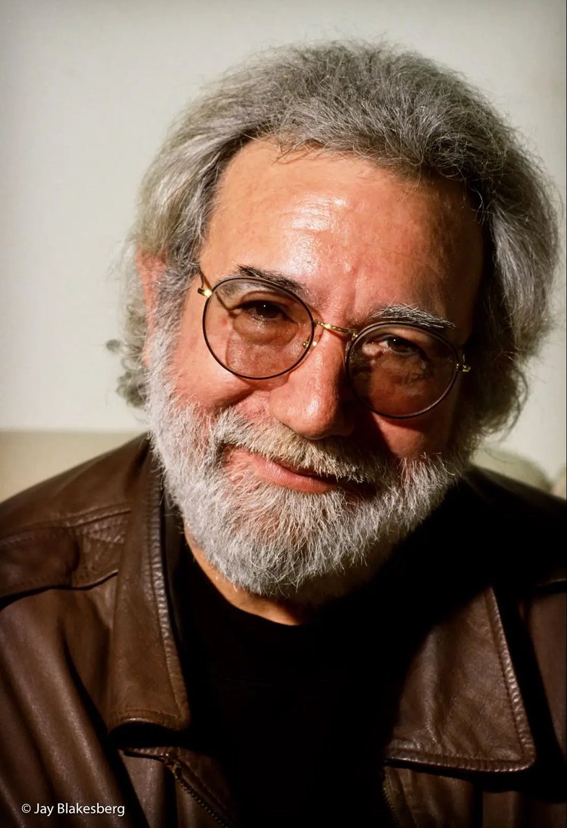 FastenerNews's tweet photo. Missing You, Jerry ❤️⚡️💙

The Days Between 🌹

Long Live Jerry 🤍
Born: August 1, 1942
Died: August 9, 1995 

📷: Jay Blakesberg 

#grateful #jerrygarcia #thedaysbetween #gratefuldead #fastenernews #threadheads #runfortheroses #deadheads https://t.co/AlbIFv56Dr