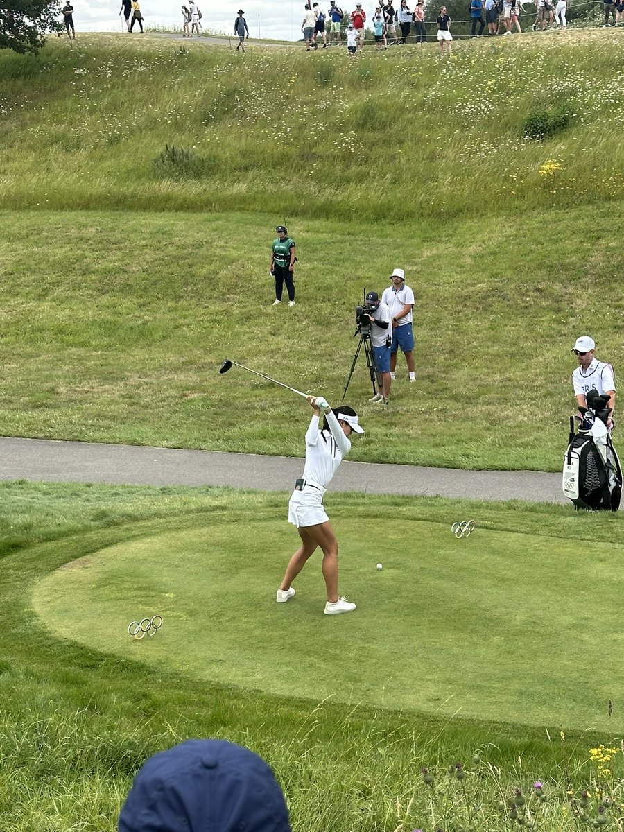 Lydia outright second heading to the back 9