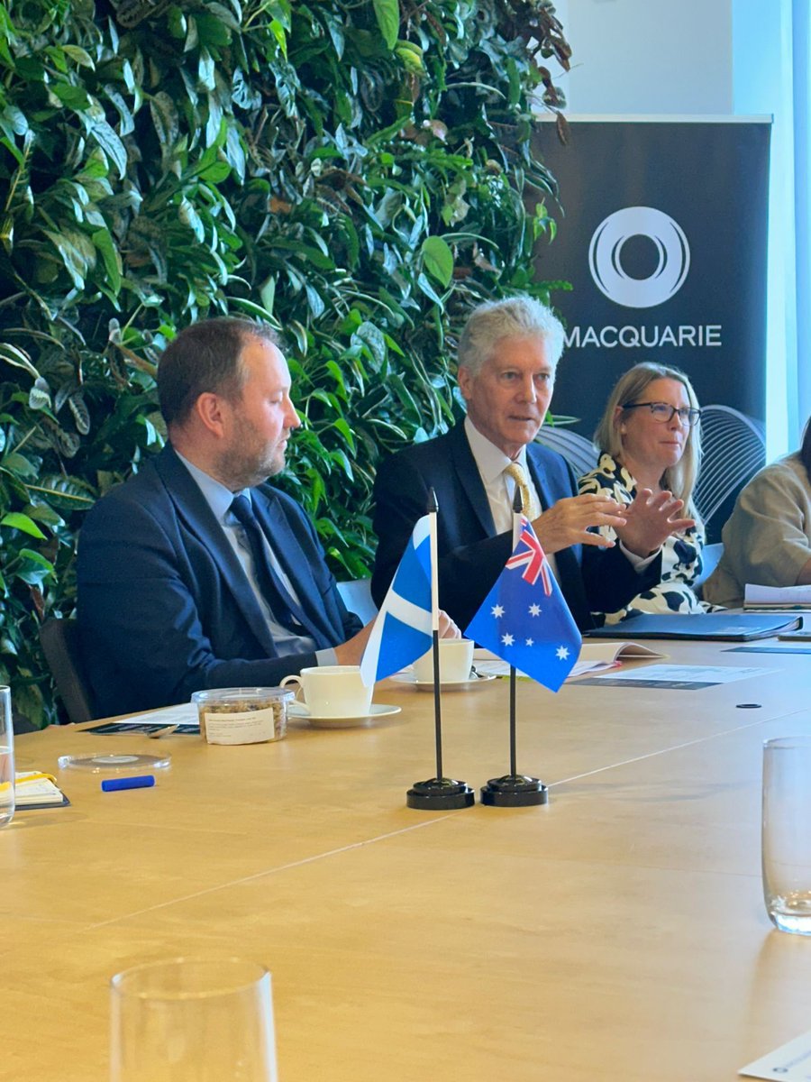 AusHouseLondon's tweet image. As the HQ for Great British Energy, Scotland is at the heart of the UK's energy transition.  
@AusHCUK Stephen Smith was pleased to join Secretary of State for Scotland The Rt Hon @IanMurrayMP at @Macquarie in Edinburgh to discuss clean energy investment in Scotland.