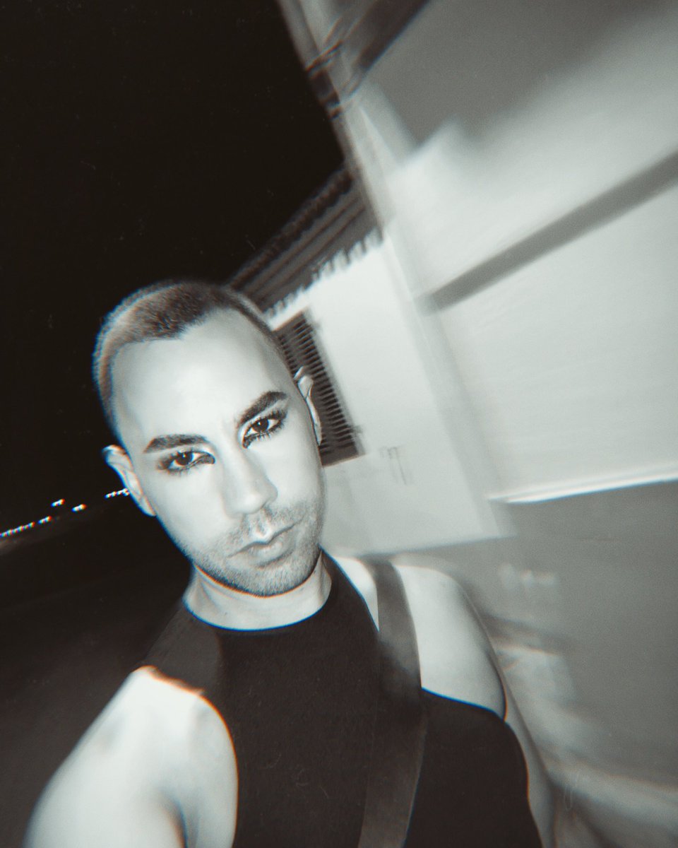valcreador's tweet photo. Monte Verde Festival | Day 1 🩶
@meomonteverde
#self #ootd #lastnight #summer #islandsummer #summerfestival #meomonteverde #monteverde #monteverdefestival https://t.co/LnjYquM3Wd