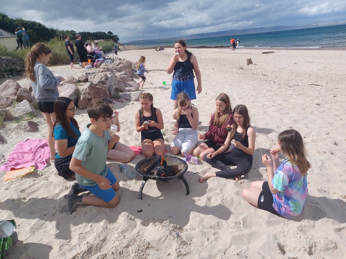 MorayWork's tweet photo. New Elgin Youth Club at Nairn beach
#morayyouthwork https://t.co/b1r0eAhtIQ
