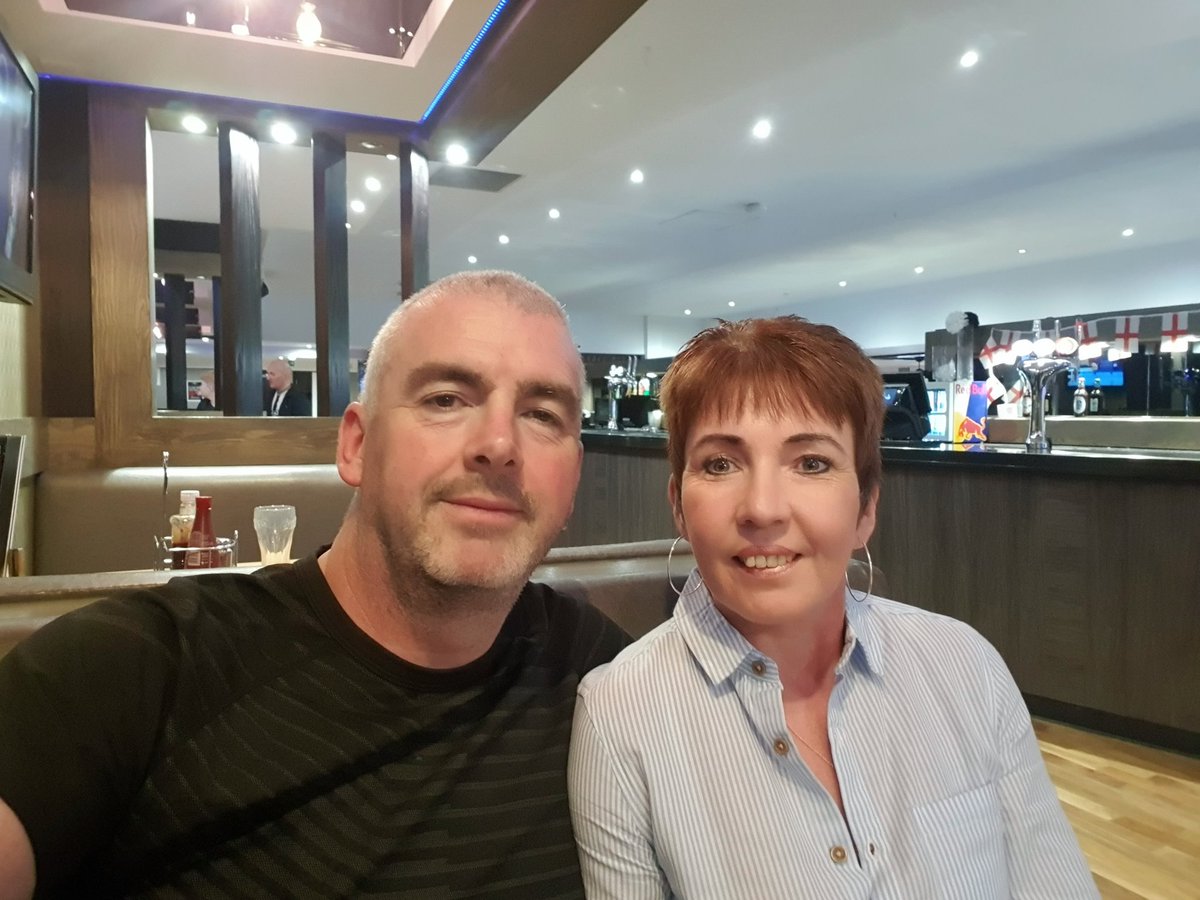 consettphil's tweet photo. All checked in at the hotel. 1st drink in Shearer's with this little beautie #selaweekender #NUFC https://t.co/9mHW69B9Nn