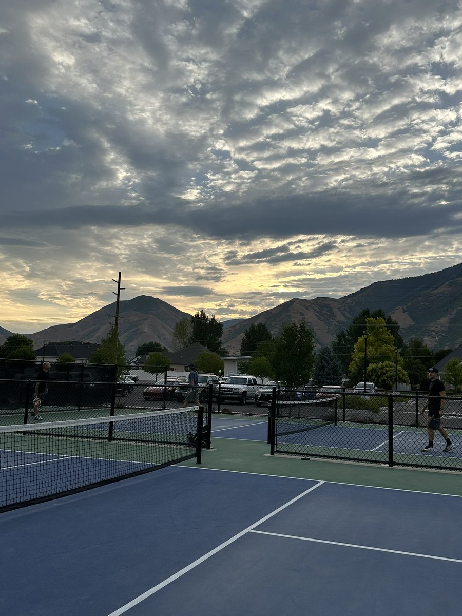 pie_ute's tweet image. Early morning cardio!!! #pickleballislife #mapleton @NickoRising @AMarkhamRivals