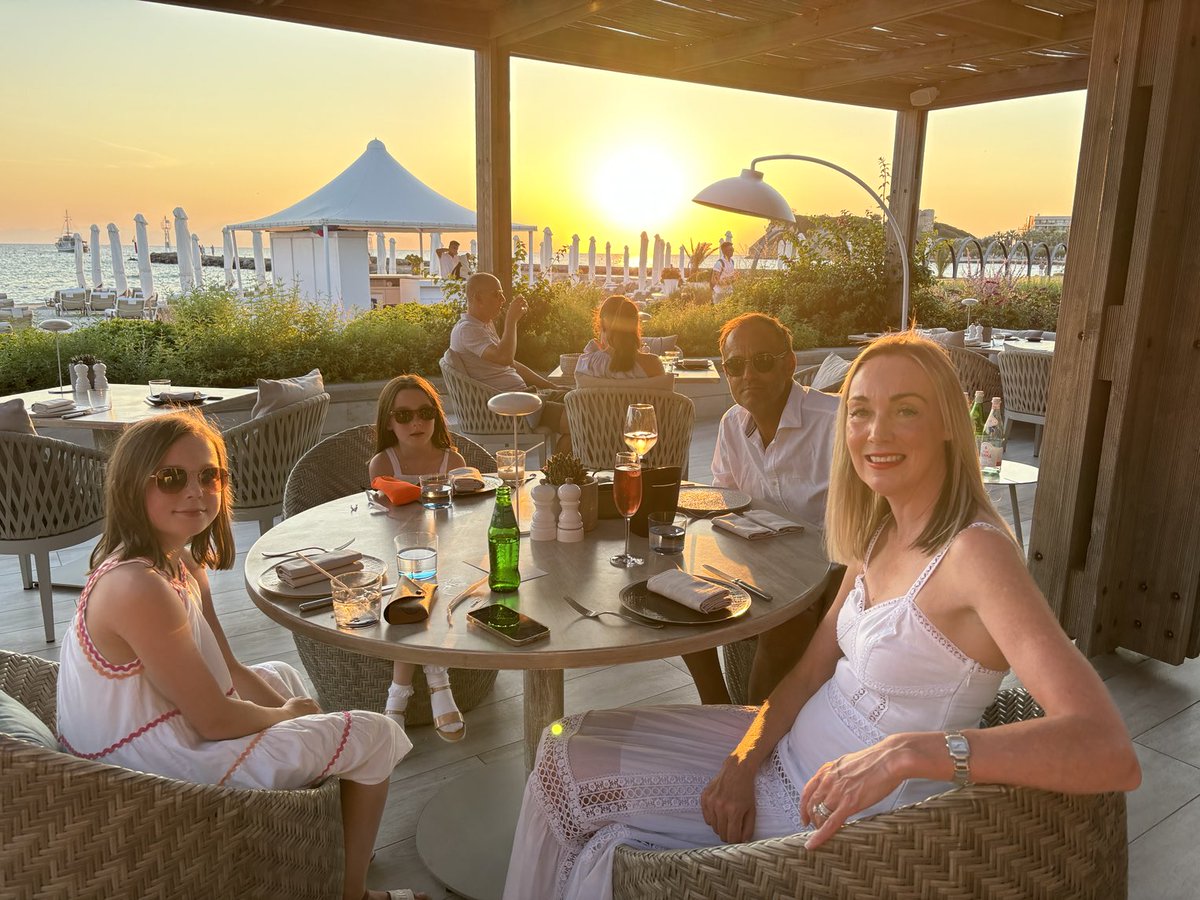 Robin Stevenson tweet media