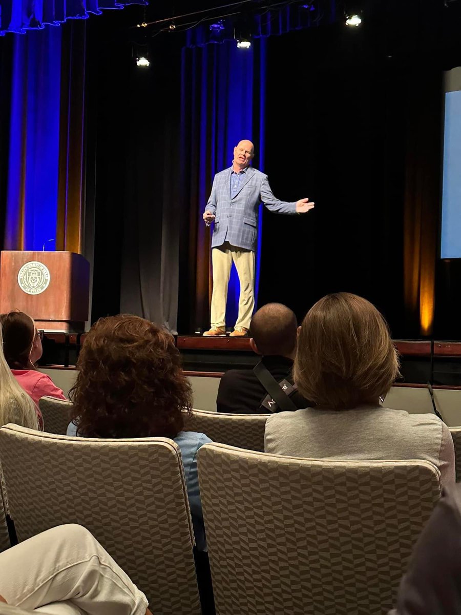 Just heard Kevin Tutt’s inspiring message on "being the difference"—what a powerful way to kick off the school year! Ready to make a positive impact at Winona ISD.  #BeTheDifference #WinonaISD #BackToSchool