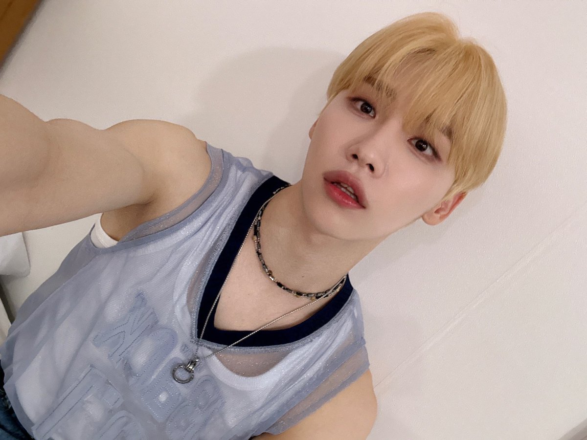 AB6IX_MEMBERS's tweet photo. 나 염색해쏘😆 https://t.co/kh5DUyC5gH